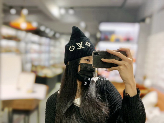 A10611 LV HEADLINE 黑色針織毛帽M77873(台北店)